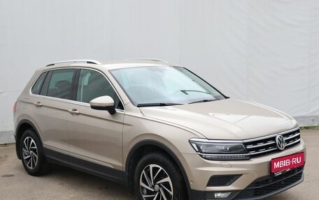 Volkswagen Tiguan II, 2018 год, 2 630 000 рублей, 3 фотография
