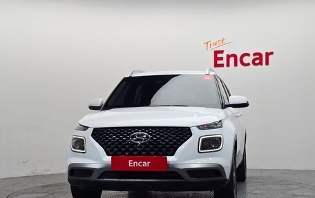 Hyundai Venue I, 2022 год, 1 642 000 рублей, 2 фотография