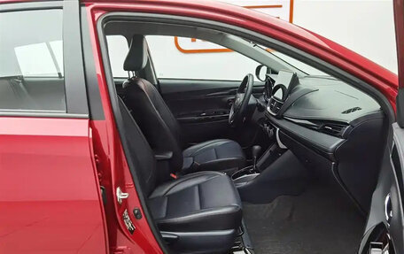 Toyota Yaris XP150 рестайлинг, 2022 год, 1 149 000 рублей, 11 фотография