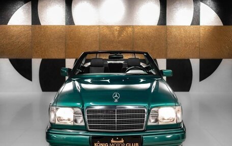 Mercedes-Benz E-Класс, 1994 год, 4 500 000 рублей, 2 фотография