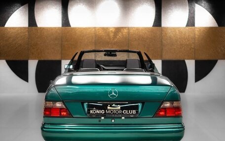Mercedes-Benz E-Класс, 1994 год, 4 500 000 рублей, 7 фотография