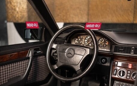 Mercedes-Benz E-Класс, 1994 год, 4 500 000 рублей, 10 фотография