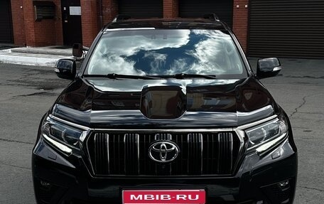 Toyota Land Cruiser Prado 150 рестайлинг 2, 2021 год, 6 100 000 рублей, 1 фотография