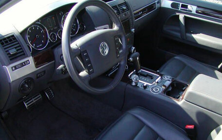 Volkswagen Touareg III, 2005 год, 990 000 рублей, 12 фотография