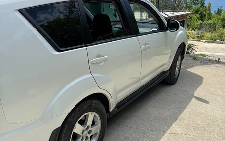 Mitsubishi Outlander III рестайлинг 3, 2012 год, 1 300 000 рублей, 3 фотография