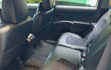 Mitsubishi Outlander III рестайлинг 3, 2012 год, 1 300 000 рублей, 8 фотография