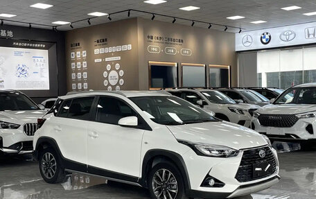 Toyota Yaris XP150 рестайлинг, 2022 год, 1 499 000 рублей, 3 фотография
