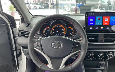 Toyota Yaris XP150 рестайлинг, 2022 год, 1 499 000 рублей, 9 фотография