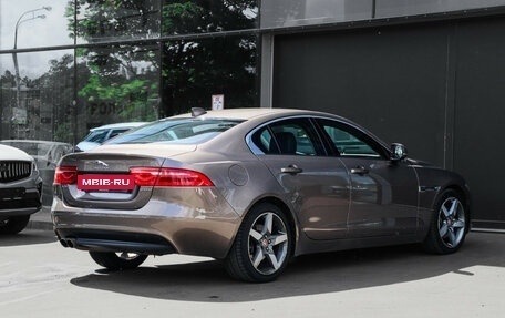 Jaguar XE I рестайлинг, 2016 год, 1 650 000 рублей, 4 фотография