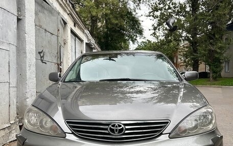 Toyota Camry V40, 2005 год, 1 390 000 рублей, 3 фотография