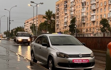 Volkswagen Polo VI (EU Market), 2010 год, 405 000 рублей, 2 фотография