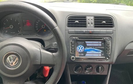 Volkswagen Polo VI (EU Market), 2012 год, 470 000 рублей, 18 фотография