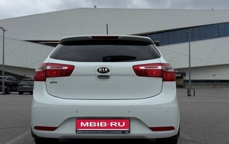 KIA Rio III рестайлинг, 2015 год, 900 000 рублей, 4 фотография