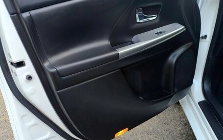 Toyota Prius Alpha I (ZVW40/41), 2016 год, 1 530 000 рублей, 19 фотография