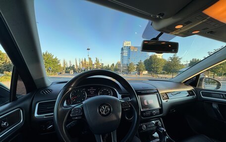 Volkswagen Touareg III, 2010 год, 2 000 000 рублей, 6 фотография