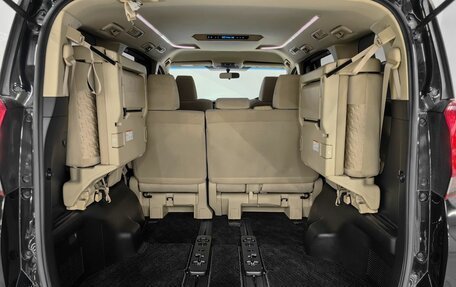 Toyota Alphard III, 2015 год, 3 350 000 рублей, 19 фотография