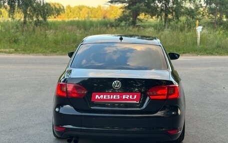 Volkswagen Jetta VI, 2011 год, 645 000 рублей, 8 фотография