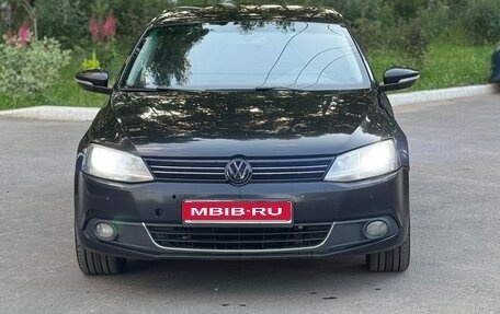 Volkswagen Jetta VI, 2011 год, 645 000 рублей, 1 фотография