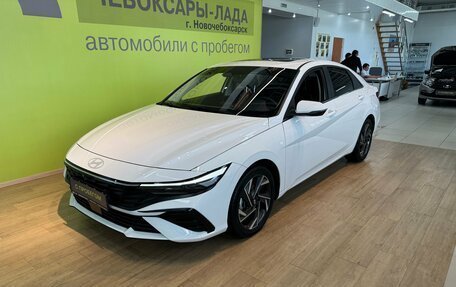 Hyundai Elantra, 2023 год, 2 070 000 рублей, 1 фотография