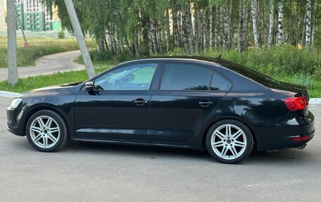 Volkswagen Jetta VI, 2011 год, 645 000 рублей, 11 фотография