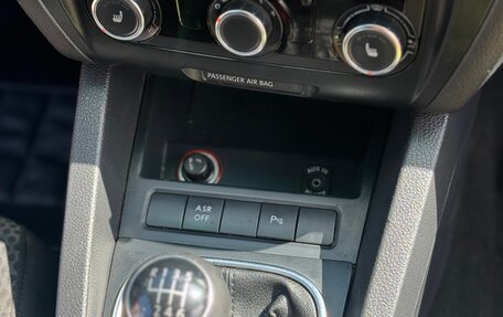 Volkswagen Jetta VI, 2011 год, 645 000 рублей, 19 фотография