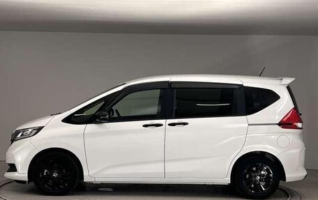 Honda Freed II, 2024 год, 1 900 000 рублей, 3 фотография