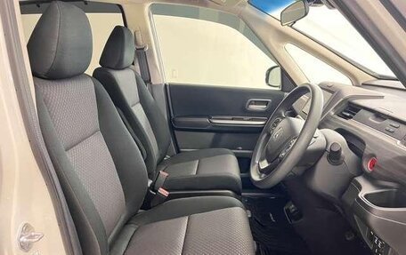 Honda Freed II, 2024 год, 1 900 000 рублей, 10 фотография