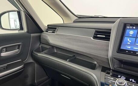 Honda Freed II, 2024 год, 1 900 000 рублей, 16 фотография