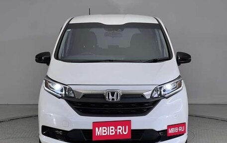 Honda Freed II, 2024 год, 1 900 000 рублей, 2 фотография