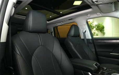 Toyota Highlander, 2026 год, 5 499 000 рублей, 21 фотография