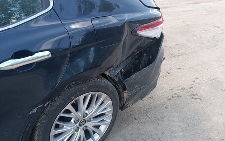 Toyota Camry, 2019 год, 2 500 000 рублей, 10 фотография