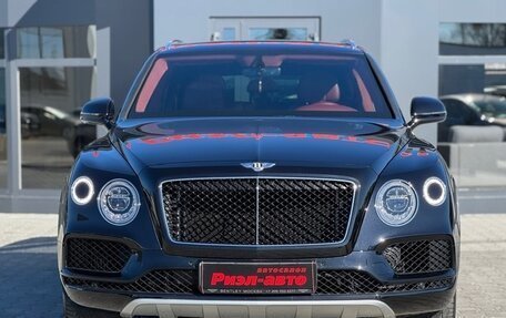 Bentley Bentayga I, 2018 год, 14 500 000 рублей, 2 фотография