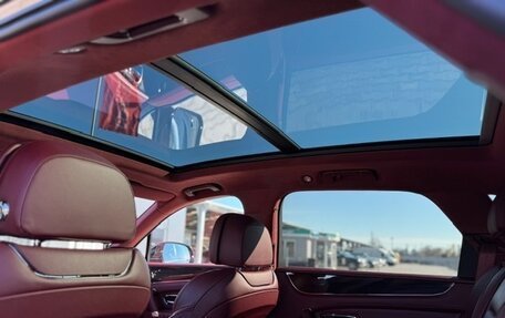 Bentley Bentayga I, 2018 год, 14 500 000 рублей, 18 фотография