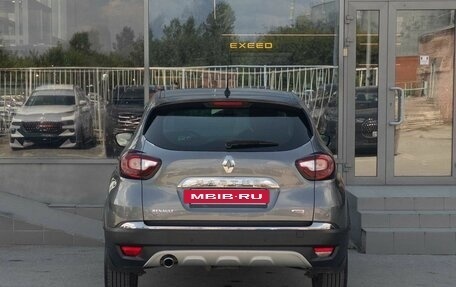 Renault Kaptur I рестайлинг, 2018 год, 1 420 000 рублей, 6 фотография