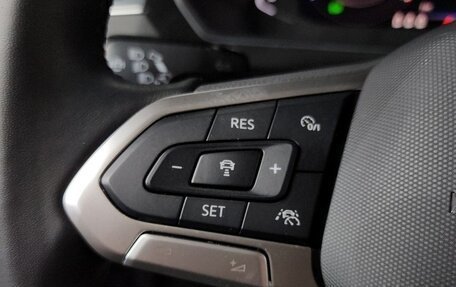 Volkswagen Tiguan II, 2023 год, 4 058 000 рублей, 9 фотография