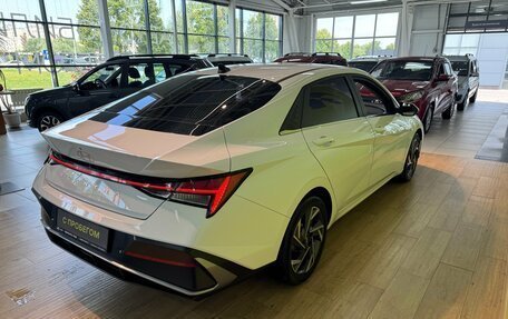Hyundai Elantra, 2023 год, 2 070 000 рублей, 5 фотография