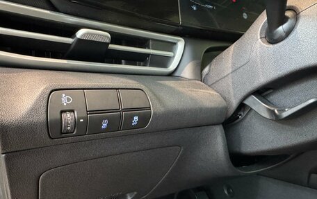 Hyundai Elantra, 2023 год, 2 070 000 рублей, 19 фотография