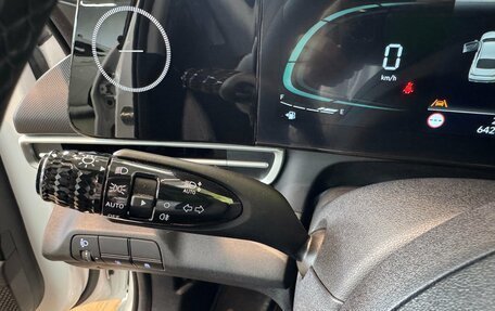Hyundai Elantra, 2023 год, 2 070 000 рублей, 20 фотография