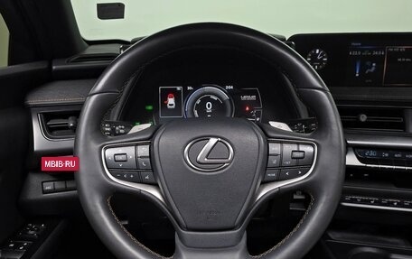 Lexus UX I, 2022 год, 2 250 000 рублей, 7 фотография