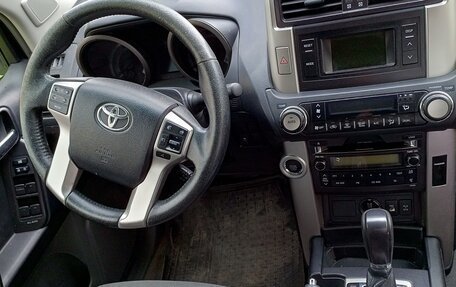 Toyota Land Cruiser Prado 150 рестайлинг 2, 2013 год, 2 600 000 рублей, 7 фотография