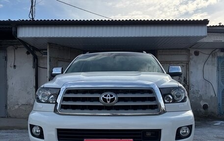 Toyota Sequoia II рестайлинг, 2011 год, 3 000 000 рублей, 1 фотография