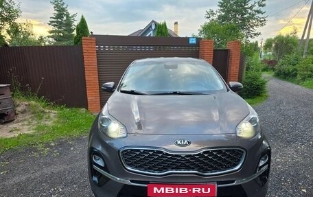 KIA Sportage IV рестайлинг, 2020 год, 2 450 000 рублей, 1 фотография