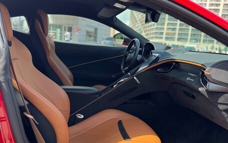 Ferrari Roma, 2021 год, 21 490 000 рублей, 17 фотография