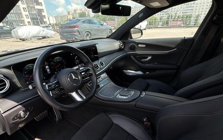 Mercedes-Benz E-Класс, 2021 год, 5 500 000 рублей, 13 фотография