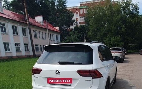 Volkswagen Tiguan II, 2019 год, 3 200 000 рублей, 5 фотография