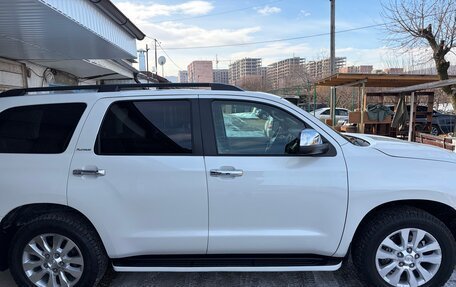 Toyota Sequoia II рестайлинг, 2011 год, 3 000 000 рублей, 2 фотография