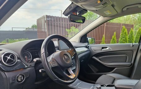Mercedes-Benz B-Класс, 2017 год, 1 900 000 рублей, 5 фотография
