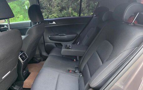 KIA Sportage IV рестайлинг, 2020 год, 2 450 000 рублей, 8 фотография
