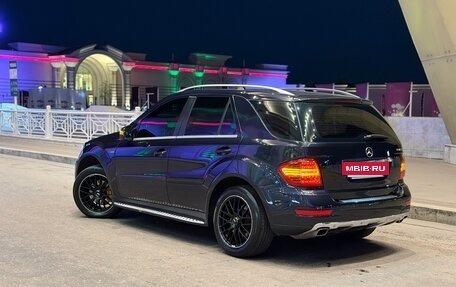 Mercedes-Benz M-Класс, 2011 год, 1 300 000 рублей, 4 фотография