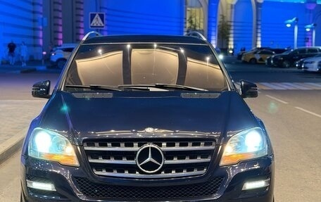 Mercedes-Benz M-Класс, 2011 год, 1 300 000 рублей, 26 фотография